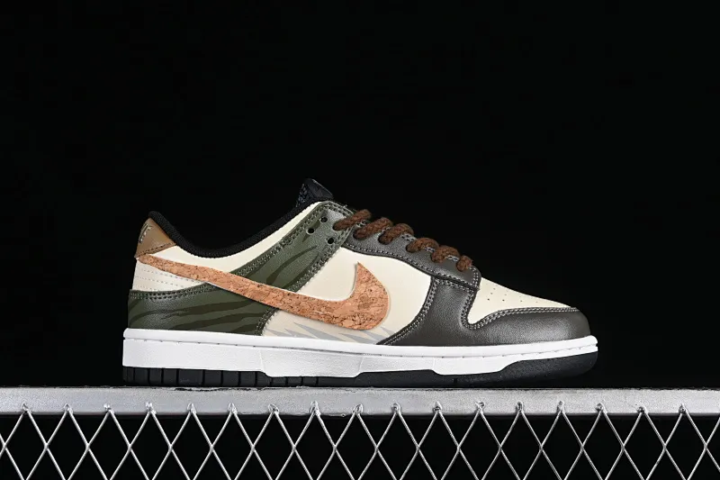 All Categories Nk SB Dunk Series Nk SB Dunk Low Low-top Sneakers Nk Dunk Low Panda Prank Jungle Crossing Forest Crisis SB Low-top Casual Sneakers DV0831-002